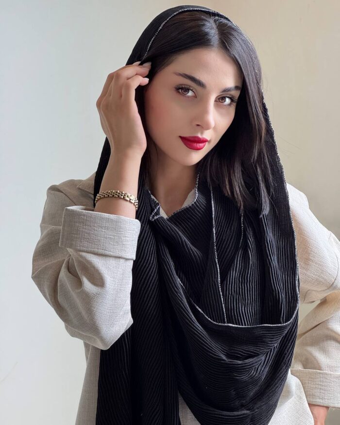 Black Ocean Shawl2