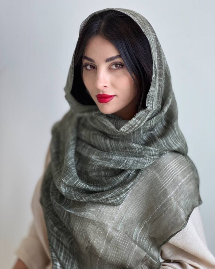 Khaki green Elora shawl2