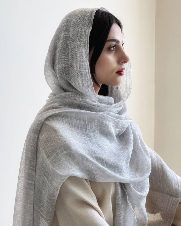 Light gray Elora shawl2