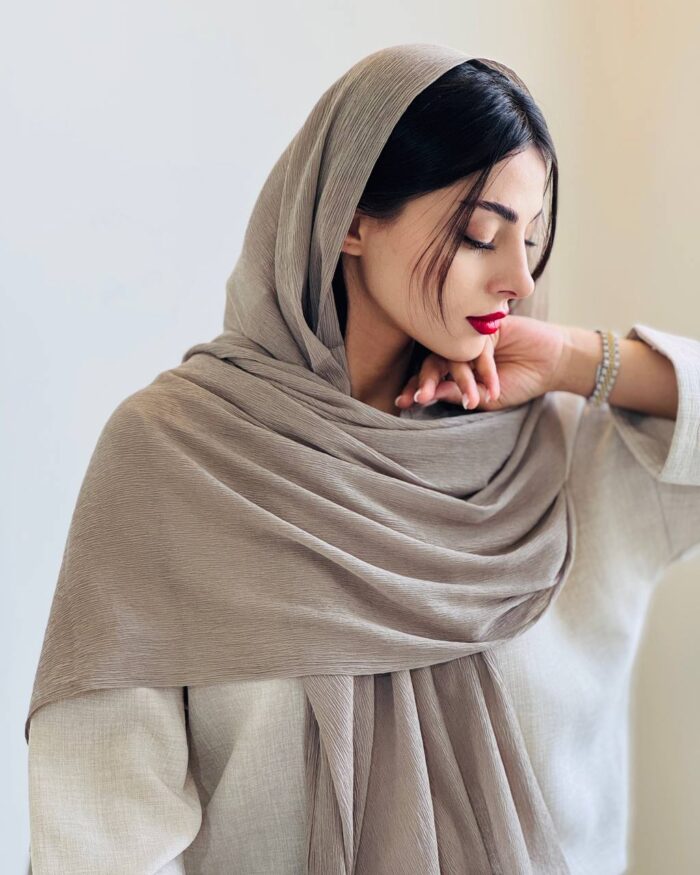 Luna Cream Shawl