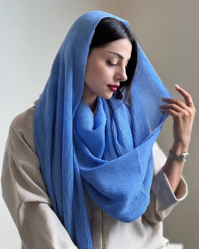 Ocean blue shawl 2