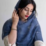 روسری رز رنگ آبی